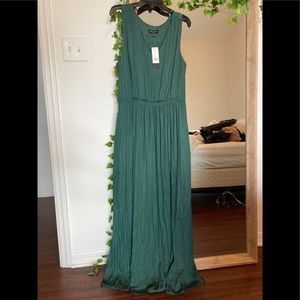 Gorgeous NWT Banana Republic Green gown